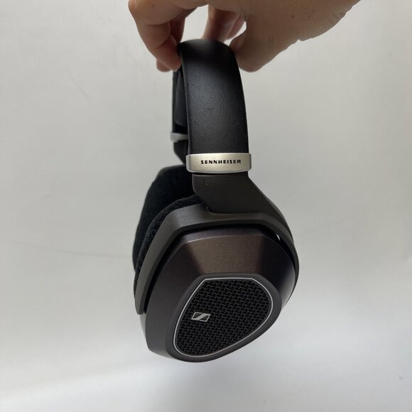 Sennheiser HDR 185 Wireless Headphones Only – Untested, As-is For parts / Repair - Picture 4 of 6